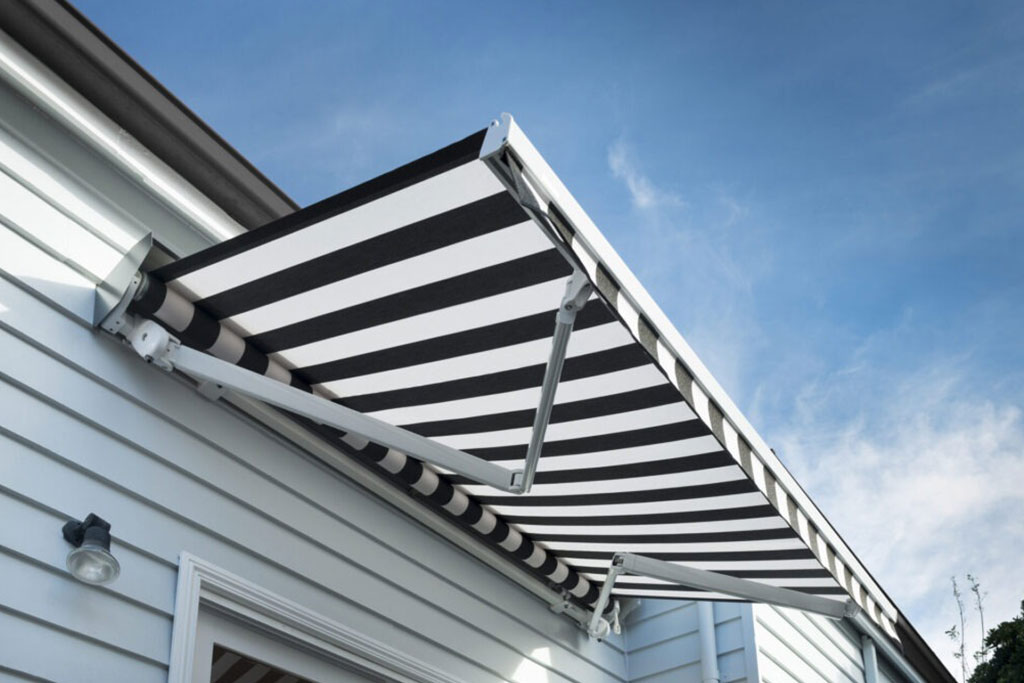 striped outdoor blinds and awnings Melbourne - Delux Blinds